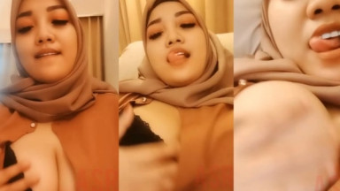 Jilbab cantik sange online bikin nafsu - Facecrot